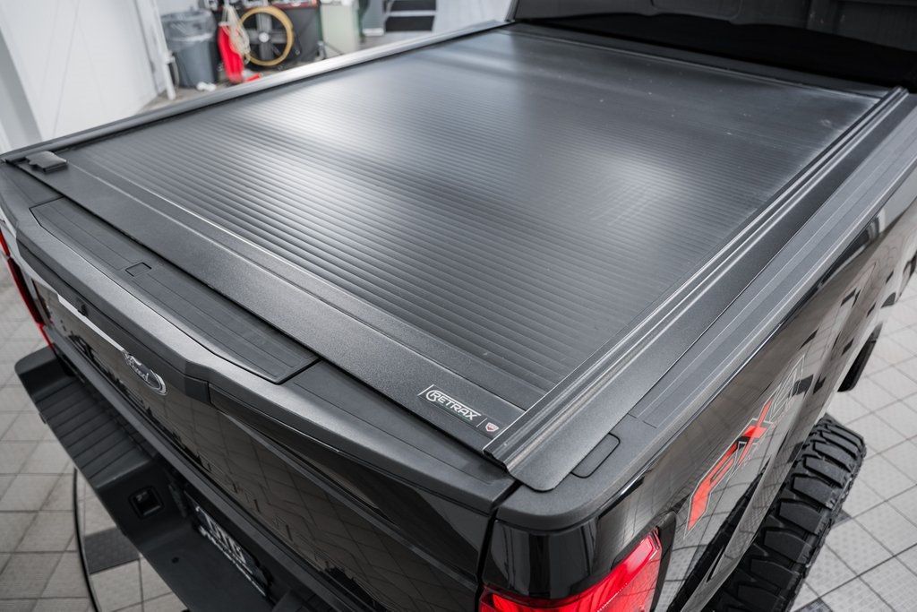 2020 Ford F-250SD Lariat - 22828429 - 31