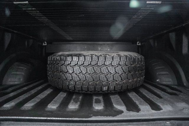 2020 Ford F-250SD Lariat - 22828429 - 32