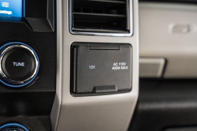 2020 Ford F-250SD Lariat - 22828429 - 38