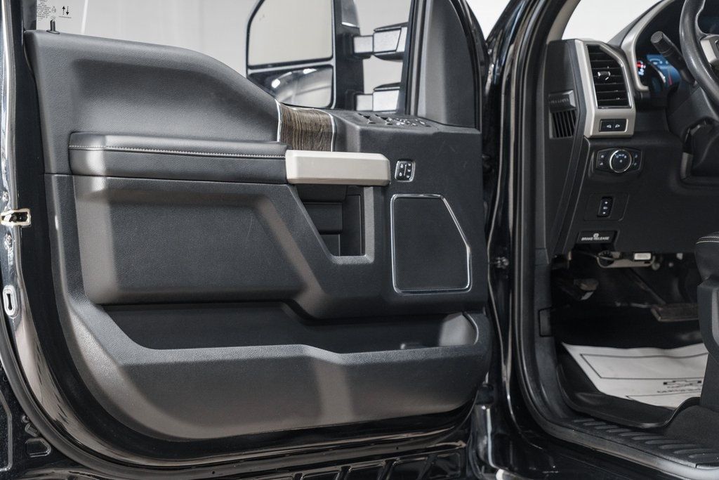 2020 Ford F-250SD Lariat - 22828429 - 49
