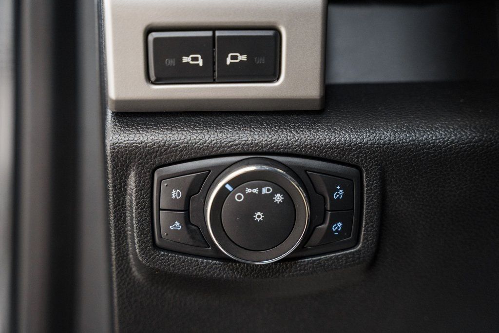 2020 Ford F-250SD Lariat - 22828429 - 52