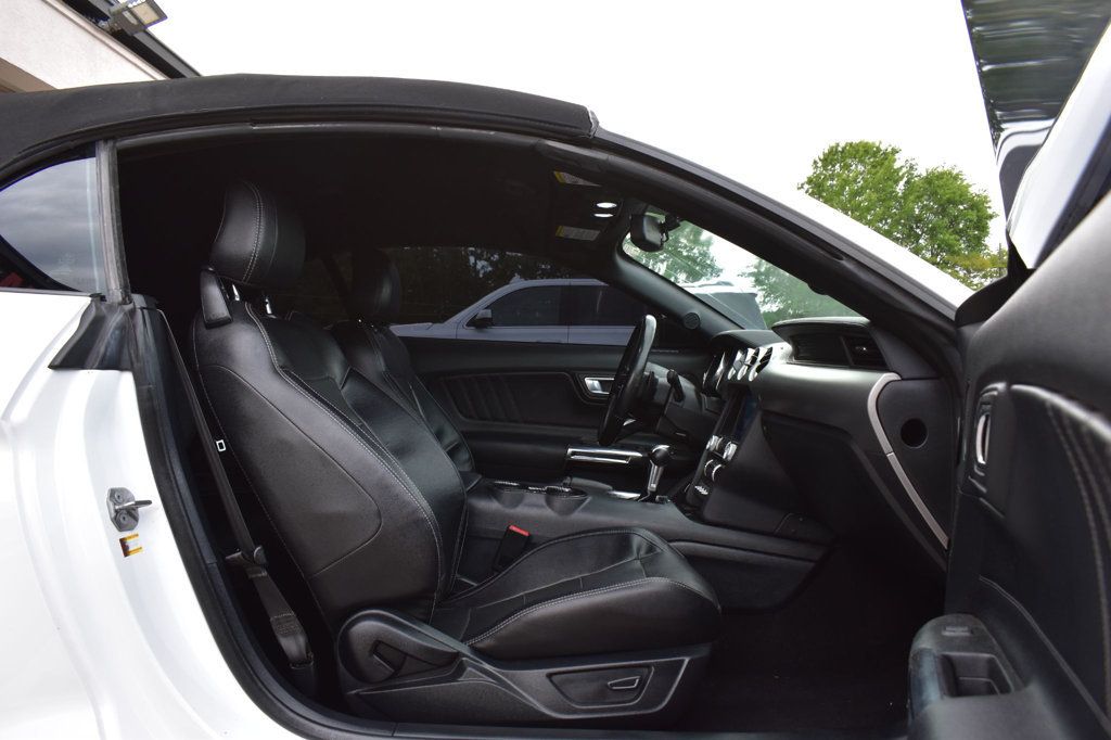 2020 Ford Mustang EcoBoost Convertible - 23030115 - 15