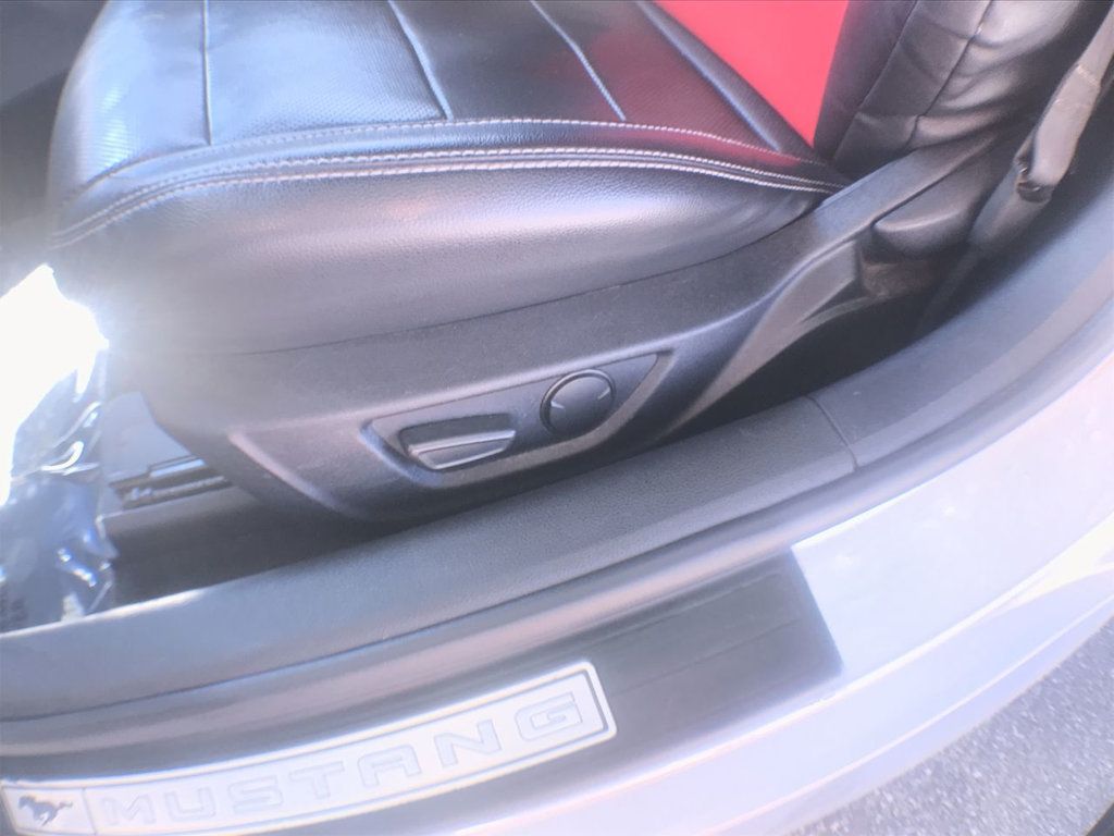 2020 Ford Mustang EcoBoost Convertible photo 6