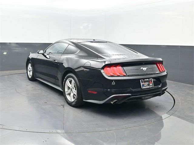 2020 Ford Mustang EcoBoost photo 3