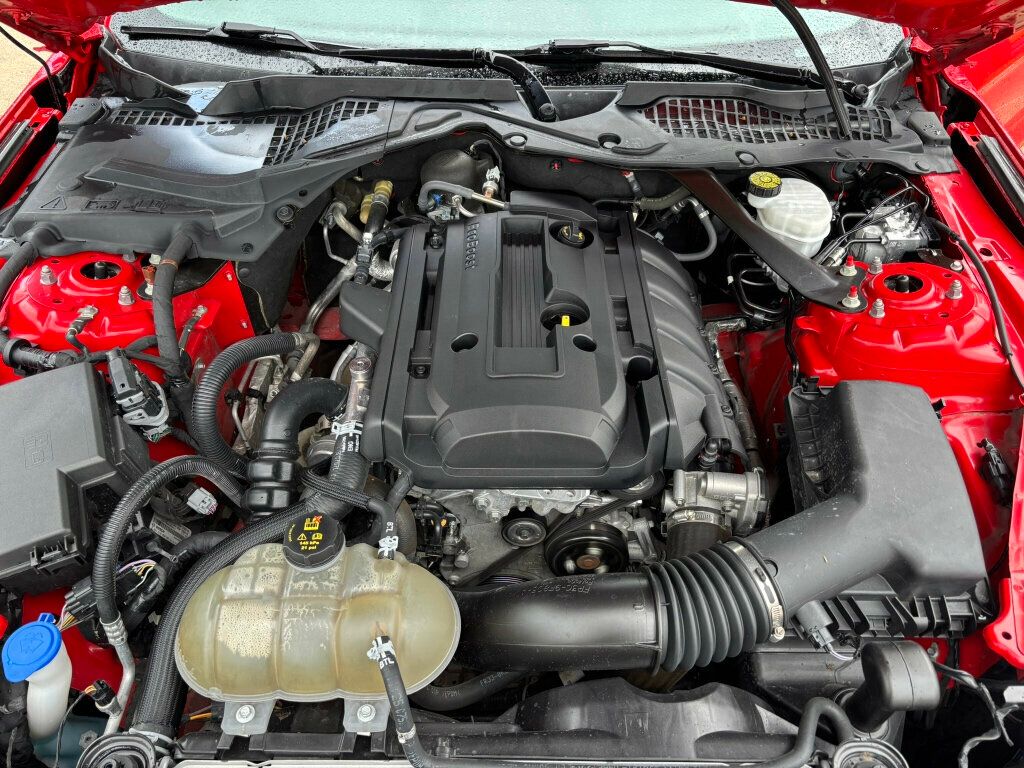 2020 Ford Mustang EcoBoost Premium Convertible - 23030644 - 32