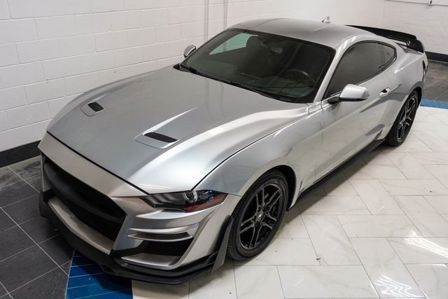 2020 Ford Mustang EcoBoost Premium Fastback - 22965072 - 32