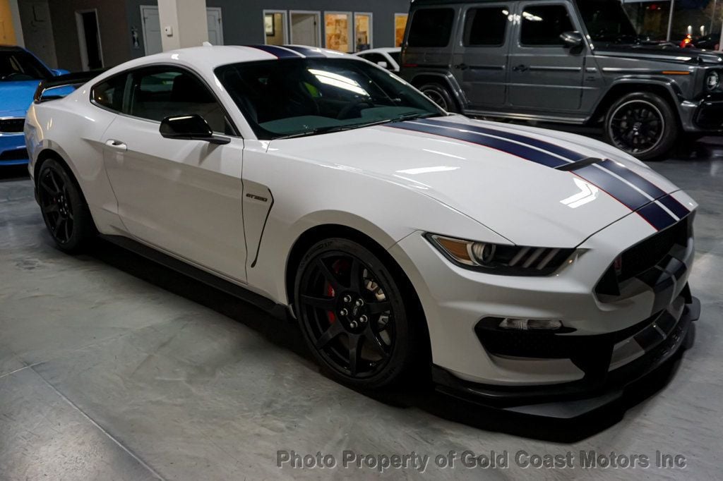 2020 Ford Mustang *GT350R* *6-Speed Manual* *R-Package 920A* *Tech Package* - 22353684 - 3