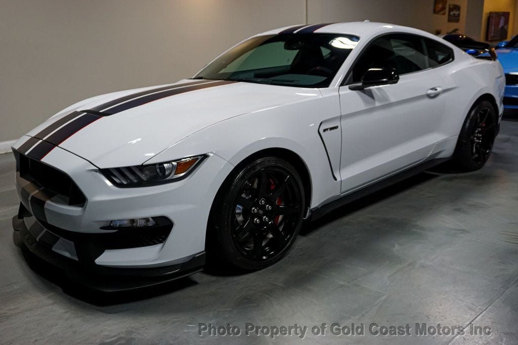 2020 Ford Mustang *GT350R* *6-Speed Manual* *R-Package 920A* *Tech Package* - 22353684 - 4
