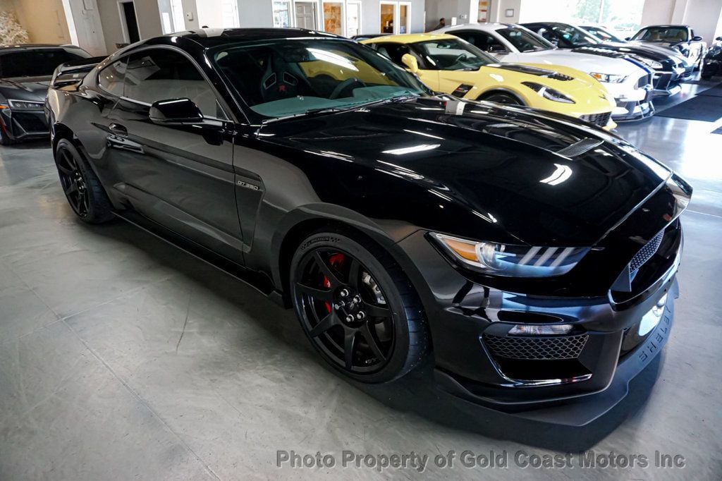 2020 Ford Mustang *GT350-R* *6-Speed Manual* *R-Package 920A* *Tech Package* - 22625831 - 3