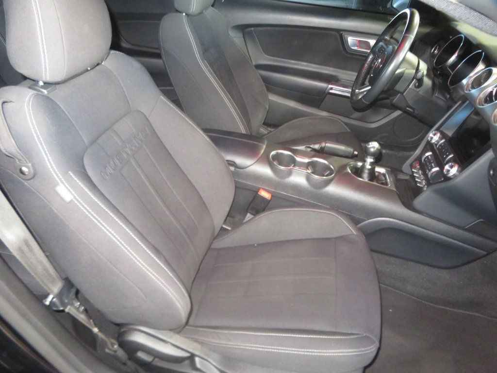 2020 Ford Mustang GT FASTBACK MUSTANG EXTRA CLEAN 6 SPEED MANUAL TRANNY  - 23091987 - 22