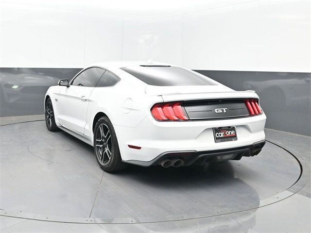 2020 Ford Mustang GT Premium photo 3