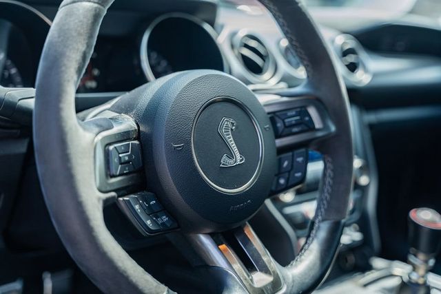 2020 Ford Mustang Shelby GT350 Fastback - 23005335 - 16