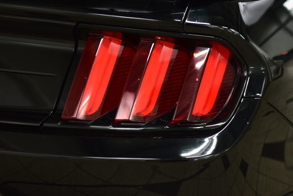 2020 Ford Mustang Shelby GT350 Fastback - 23005335 - 21