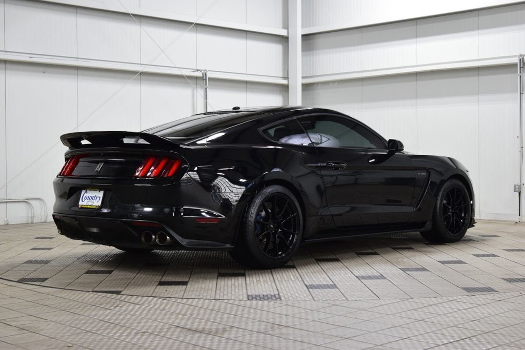 2020 Ford Mustang Shelby GT350 Fastback - 23005335 - 7