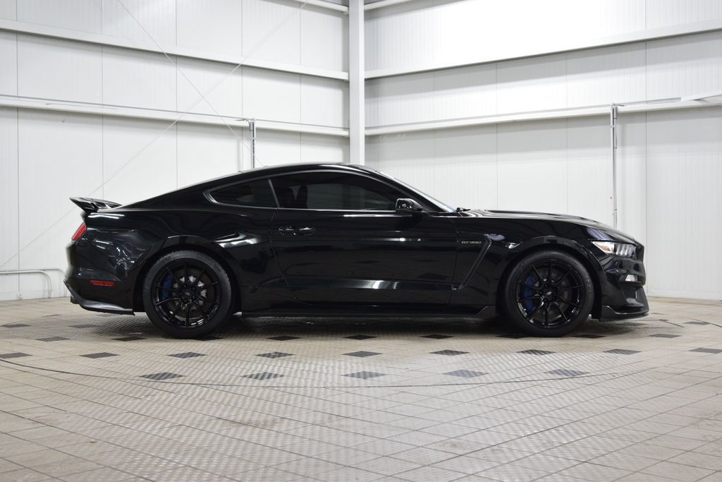 2020 Ford Mustang Shelby GT350 Fastback - 23005335 - 8