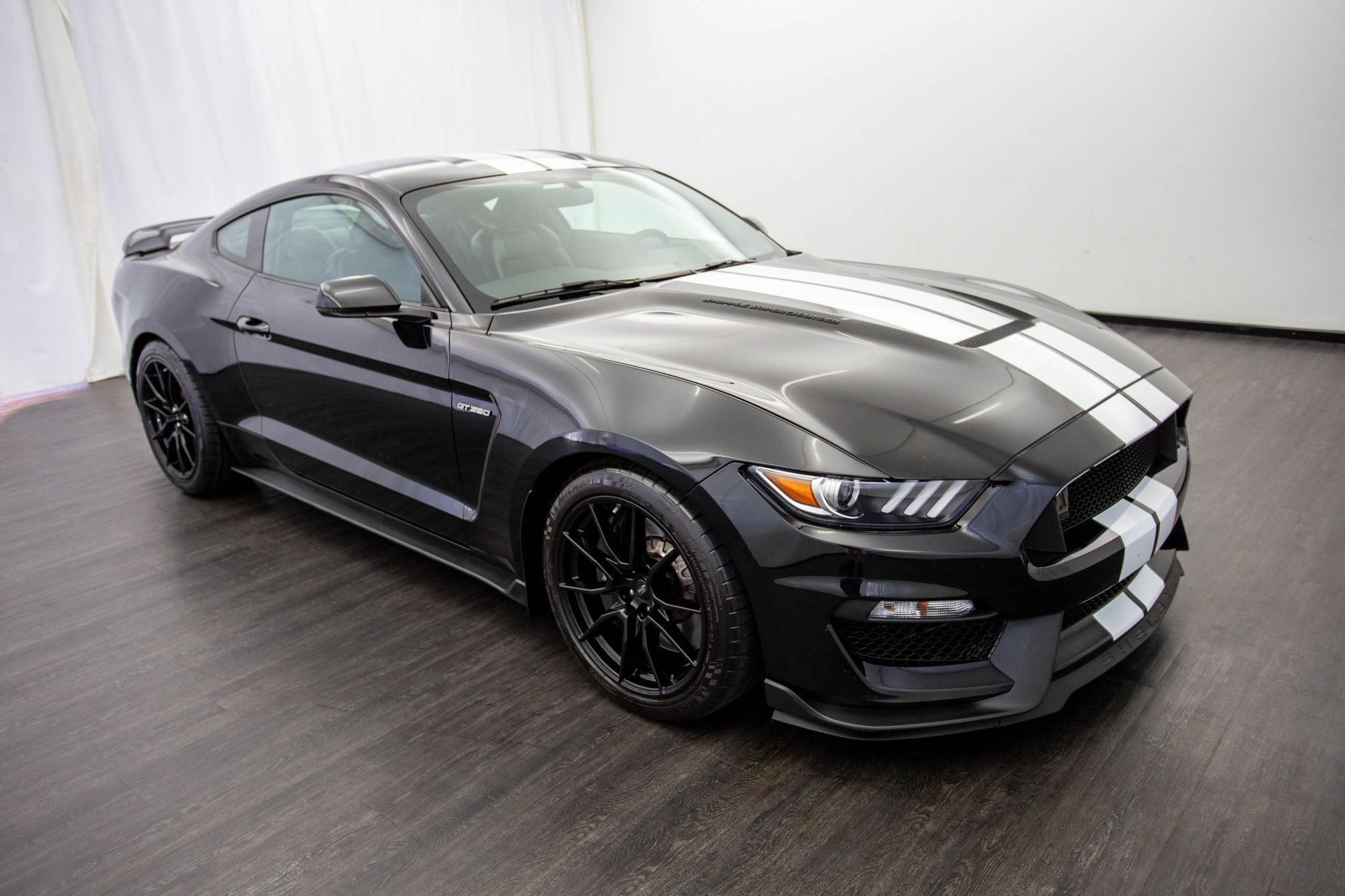 2020 Ford Mustang Shelby GT350 photo 3