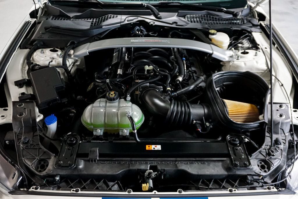 2020 FORD MUSTANG - Image 16