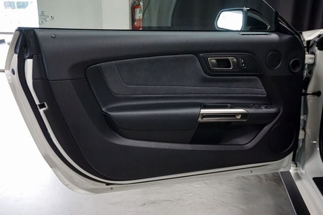 2020 Ford Mustang *Shelby GT350* *Heritage Package* *6spd Manual* *Only 49 Miles*  - 22948845 - 18