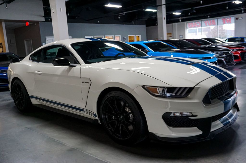 2020 FORD MUSTANG - Image 30