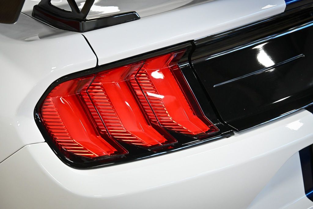 2020 Ford Mustang Shelby GT500 Fastback - 22049773 - 24