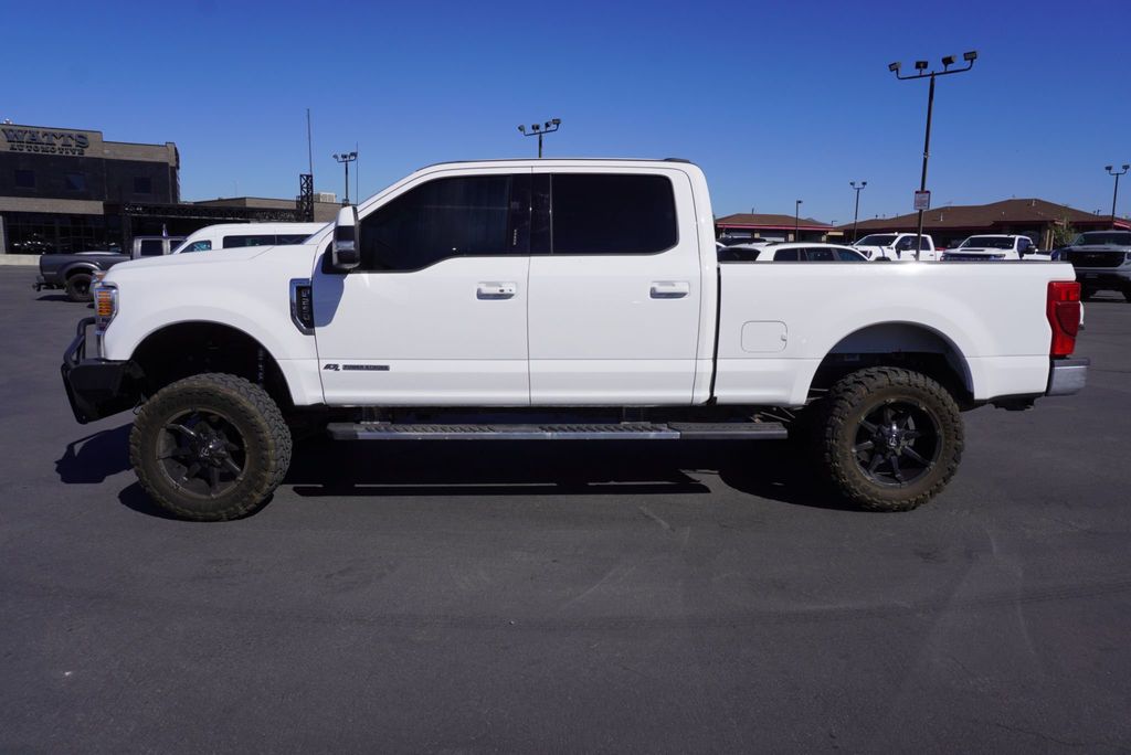 2020 Ford F-250 Lariat photo 2