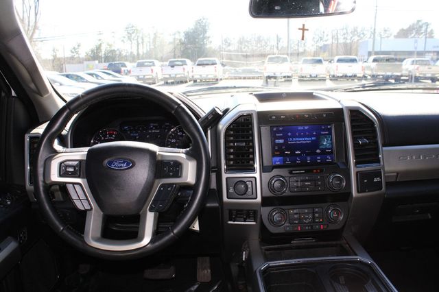 2020 Ford Super Duty F-250 SRW LARIAT 4WD Crew Cab 6.75' Box - 22981587 - 11