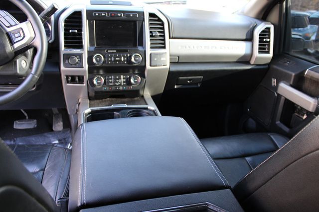 2020 Ford Super Duty F-250 SRW LARIAT 4WD Crew Cab 6.75' Box - 22981587 - 22