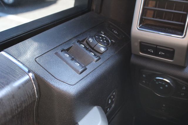 2020 Ford Super Duty F-250 SRW LARIAT 4WD Crew Cab 6.75' Box - 22981587 - 24