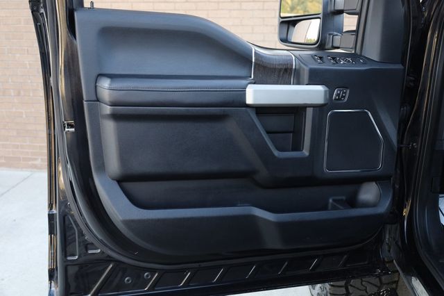 2020 Ford Super Duty F-250 SRW LARIAT 4WD Crew Cab 8' Box w/$19k in Pkgs! - 23002188 - 13