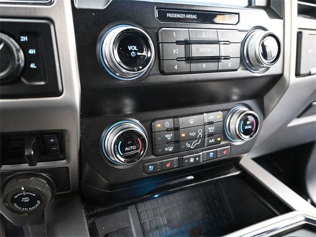 2020 Ford Super Duty F-250 SRW Platinum - 22870965 - 10