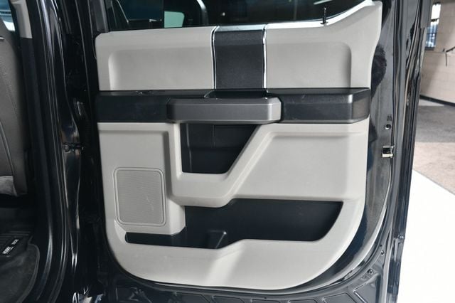 2020 Ford Super Duty F-250 SRW XLT 4WD Crew Cab 6.75' Box - 22960723 - 23