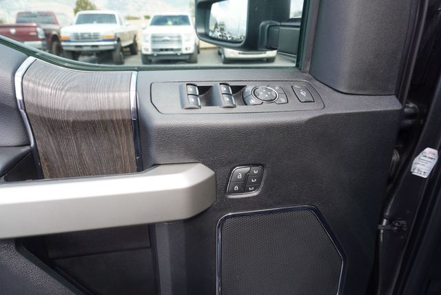2020 Ford SUPER DUTY F-350 LARIAT FX4 - 23054466 - 28