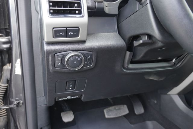 2020 Ford SUPER DUTY F-350 LARIAT FX4 - 23054466 - 29