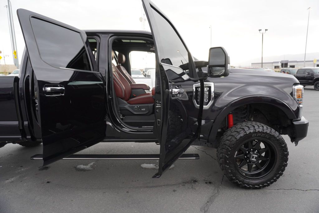 2020 Ford SUPER DUTY F-350 PLATINUM - 22964580 - 28