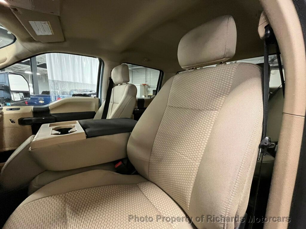 2020 Ford Super Duty F-350 DRW XLT 4WD Crew Cab 8' Box - 22942665 - 17