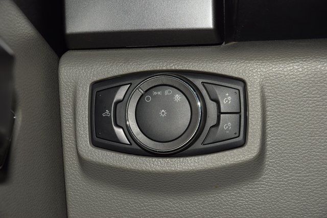 2020 Ford Super Duty F-350 DRW XLT DRW - 22936037 - 29