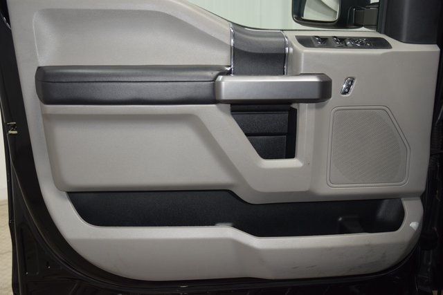 2020 Ford Super Duty F-350 DRW XLT DRW - 22936037 - 40