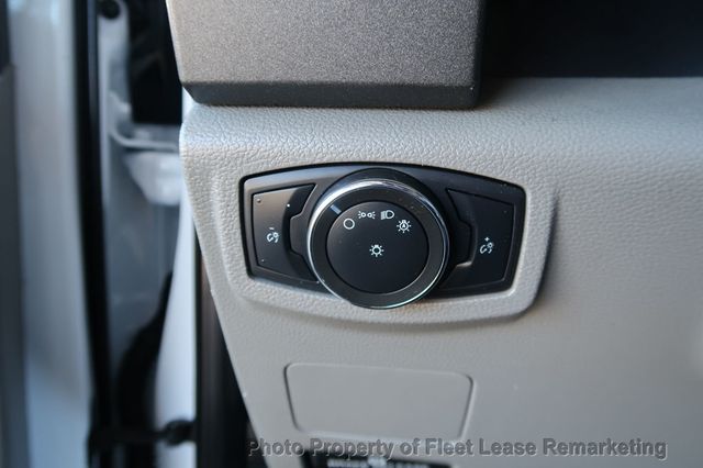 2020 Ford Super Duty F-550 DRW F550SD 2WD Reg Cab 16' Stakebed Ligftgate DRW - 22940507 - 31