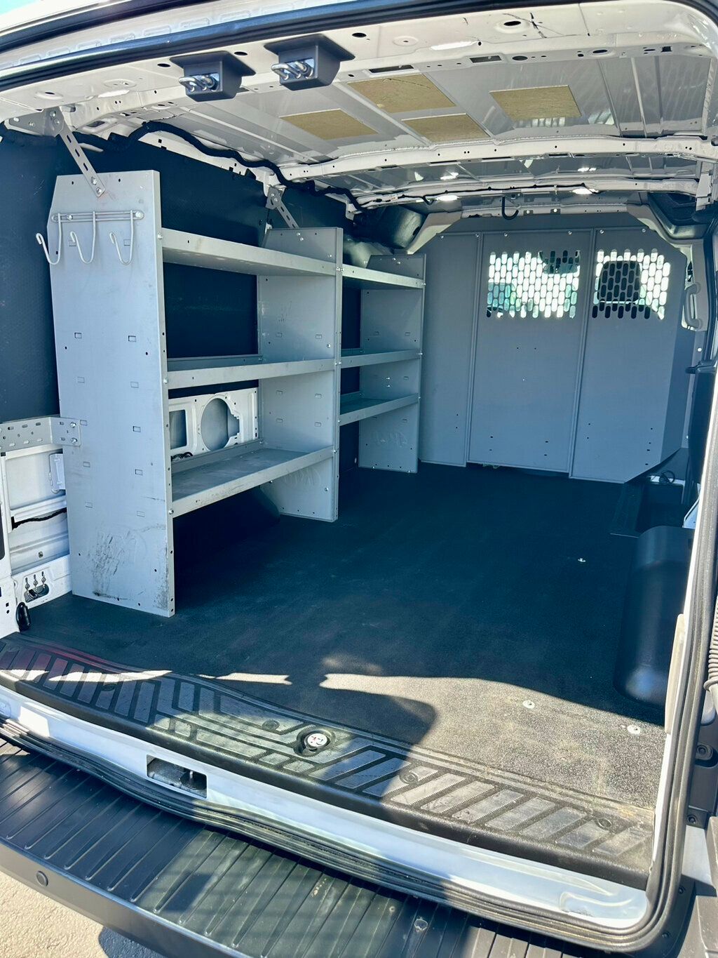2020 Ford Transit Cargo Van photo 11