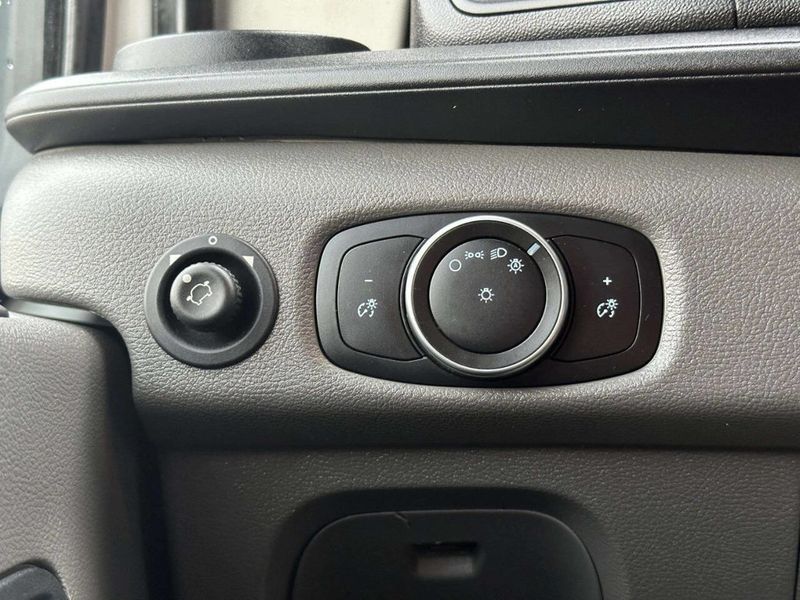 2020 Ford Transit Cargo Van 250 3dr LWB Medium Roof Cargo Van - 23008657 - 30