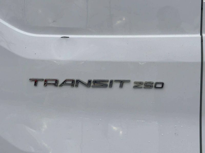 2020 Ford Transit Cargo Van 250 3dr LWB Medium Roof Cargo Van - 23008657 - 35