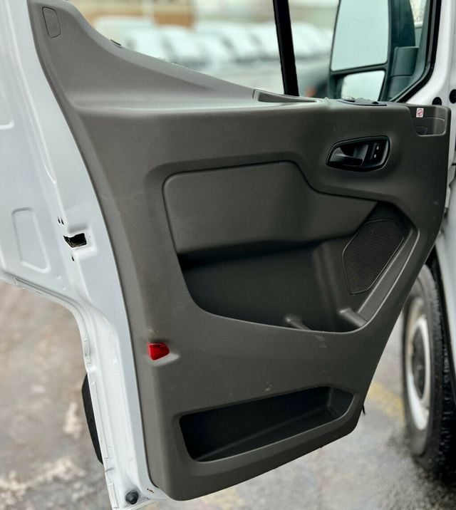 2020 Ford Transit Cargo Van T-250 - 22952295 - 10