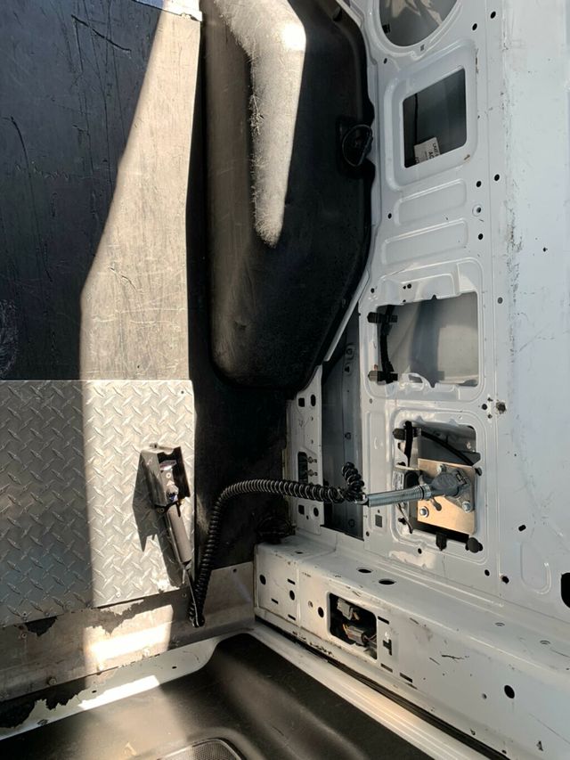 2020 Ford Transit Cargo Van T-250 130" Med Rf 9070 GVWR RWD - 22952784 - 13