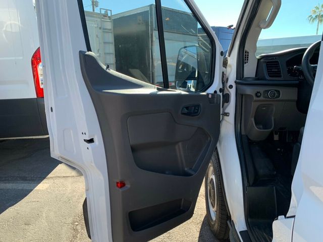 2020 Ford Transit Cargo Van T-250 130" Med Rf 9070 GVWR RWD - 22952784 - 30