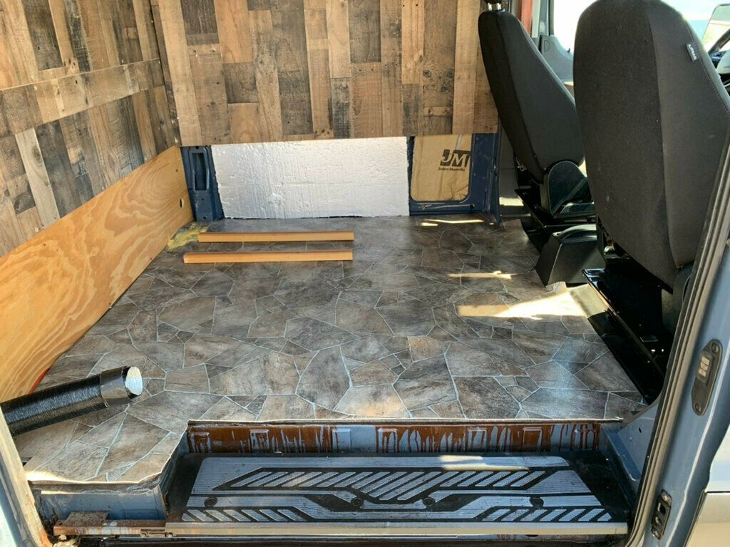 2020 Ford Transit Cargo Van T-250 148" EL Hi Rf 9070 GVWR RWD - 22993077 - 2