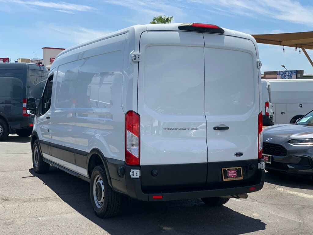 2020 Ford Transit Cargo Van T-250 148" Med Rf 9070 GVWR RWD - 23039767 - 18