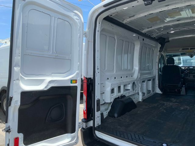 2020 Ford Transit Cargo Van T-250 148" Med Rf 9070 GVWR RWD - 23039767 - 4