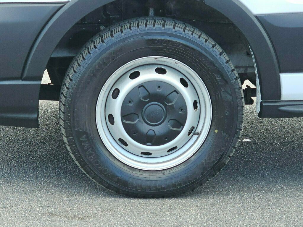 2020 Ford Transit Cargo Van T-250 148" Med Rf 9070 GVWR RWD - 22930058 - 25