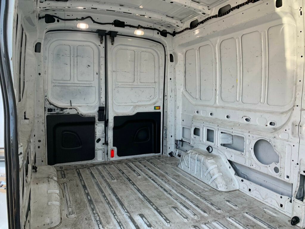 2020 Ford Transit Cargo Van photo 4