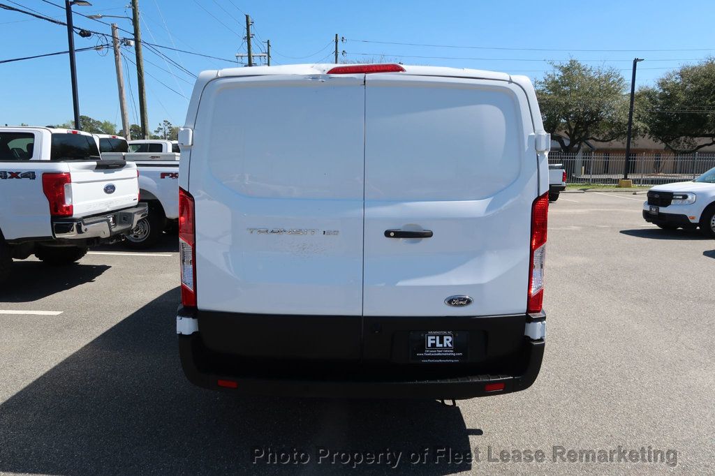 2020 Ford Transit Cargo Van Transit 150 Low Roof 130" Cargo Van - 23001312 - 3